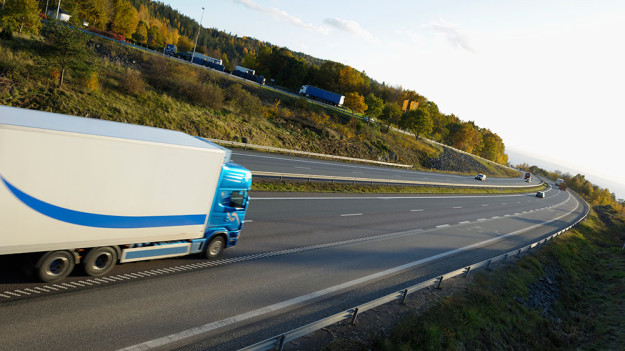 Government extends freeze on trucking fuel tax Government extends freeze on trucking fuel tax